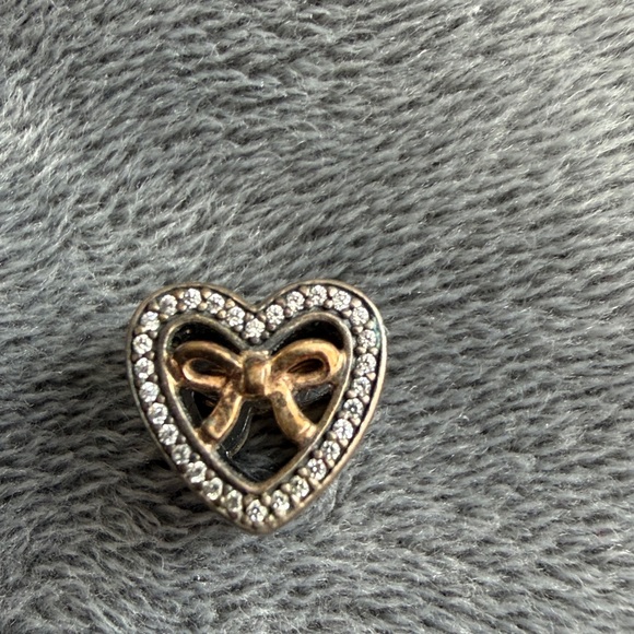 PANDORA Limited Edition Bound by Love Charm - Picture 4 of 7